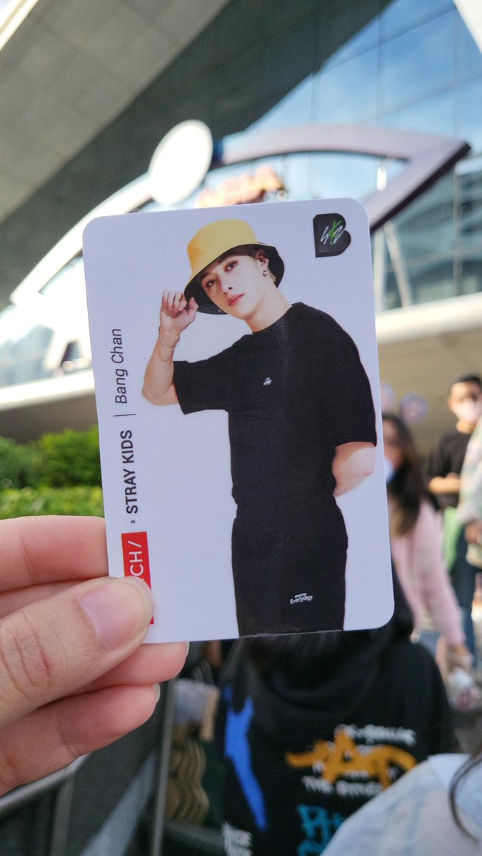 hyunniestay's tweet photo. Wtt lft Stray Kids Bench photocards

Have: Bang Chan
Want: Han

Patrade please 🥲

Tags. Skz ph bang chan han jisung bench pc https://t.co/VYjJigC7pw