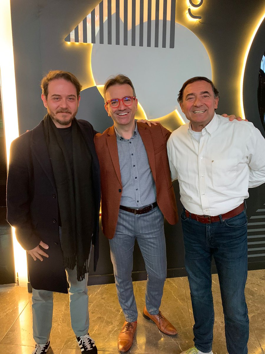 Serhan Bali'nin konuk olduğu Lale Plak Seçkileri bugün 16:00'da Vestel PSM Radyo'da.
Sevgili Serhan’la klasik müzikten, klasik müziğin cazla ve diğer popüler müzik dalarıyla ilişkisinden, tabii ki Serhan'ın bir diğer tutkusu blues'dan konuştuk.

@serhanbali