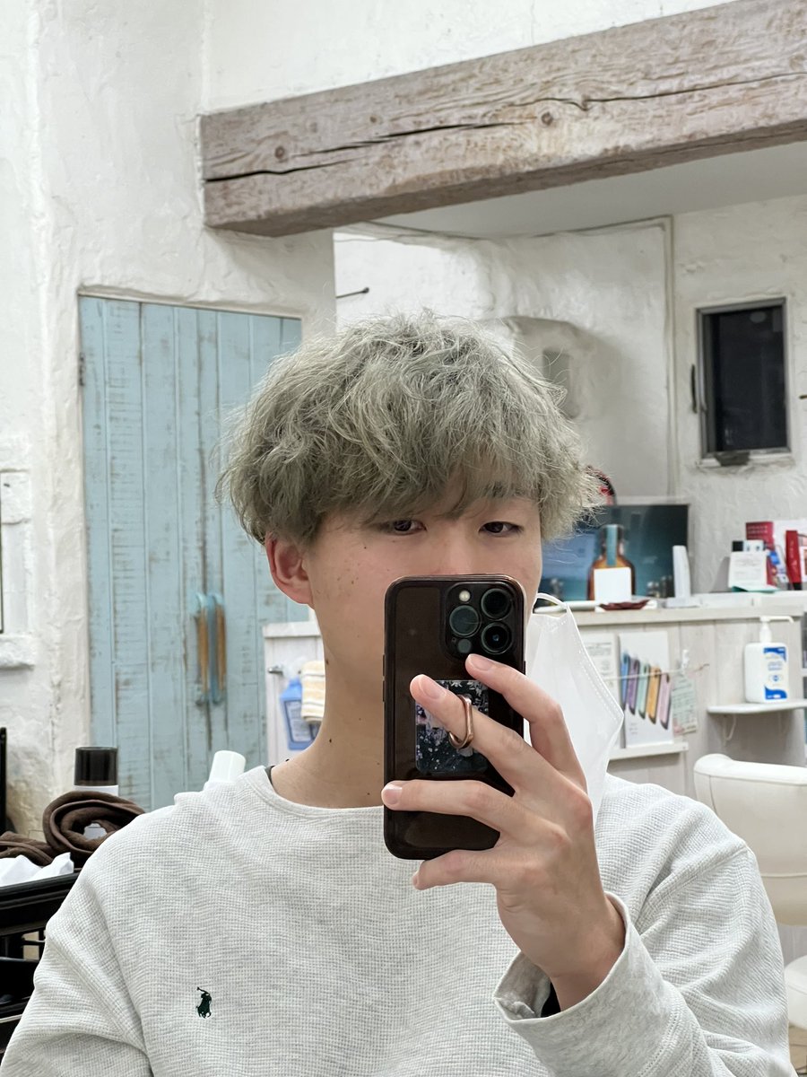 0ssan_sep's tweet photo. 髪染めたー https://t.co/v7D6S5vtb7