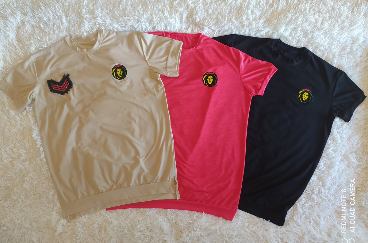 thetribecalled's tweet photo. Love is around the corner, place and order and let's ready ready for V❤️day. With these awesome 😎 oversized dress tees shirts. 
To order DM or WhatsApp 27 71 890 7623
#fridaymorning #buylocal #support #BBTitians #BBTitan #Zimbabwe #streetwear #love #valentines #Valentine # https://t.co/cdLtC8fePd