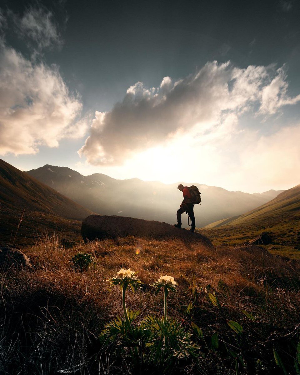 From easy, family-friendly walks to more challenging multi-day hikes, the Kaçkar Mountains in the Turkish Black Sea region have everything adventure-seekers could ask for! #TakeAWalkOutdoorsDay 

📸 IG: ufuksalur