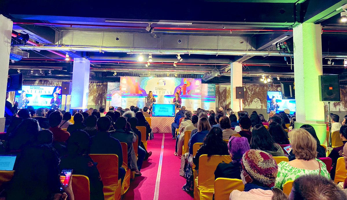 harperbroadcast's tweet photo. Oral historian @AanchalMalhotra joins @kavpuri to talk about her follow-up to #RemnantsOfASeparation, #InTheLanguageOfRemembering, and how Partition memory is preserved and carried across borders.
@JaipurLitFest #JaipurLiteratureFestival #HarperCollinsAtJLF #JaipurLitFest https://t.co/7hNRAaP8Qo