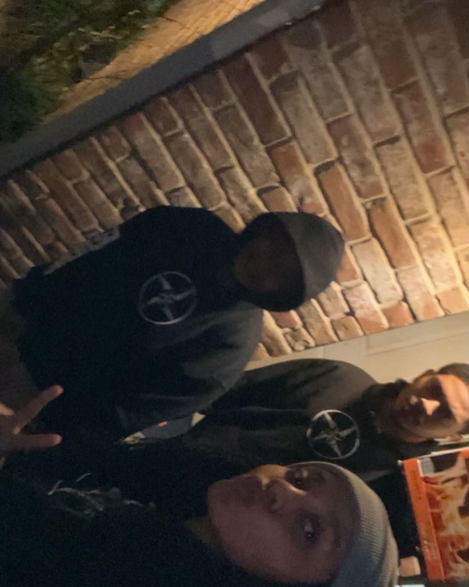 TheRusty_Dusty's tweet photo. Me, my friends and my family wearing #elementor merchandise.@Elementor_comic 
.
#comics #comic #merch #Merch #merchandise #hoodie #hoodies #Superhero https://t.co/fiFYkOHGqb