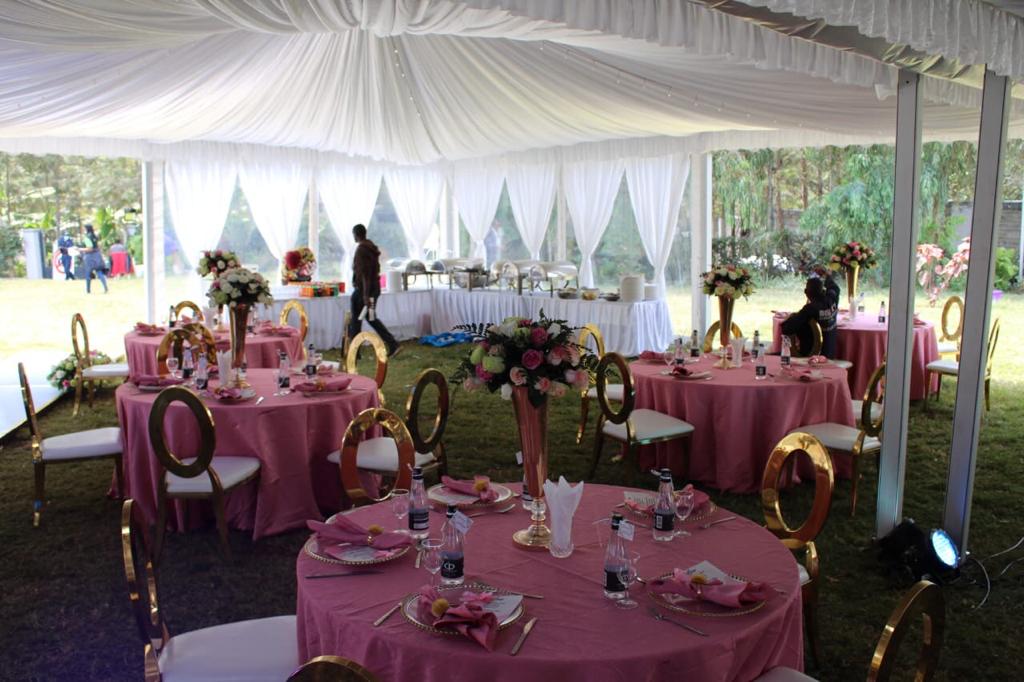 DixonLites's tweet photo. Wedding  season  are  here  here.  Check out our  vast range  of quality  tents . 
Bline tents  valuable  @ Ksh 35,000 
Per day . The price includes  a beautiful  ceiling  and huge chandelier  lighting  system  hanging  from the centre  . Unique  side flap  and curtains https://t.co/n16IZ8yDg4