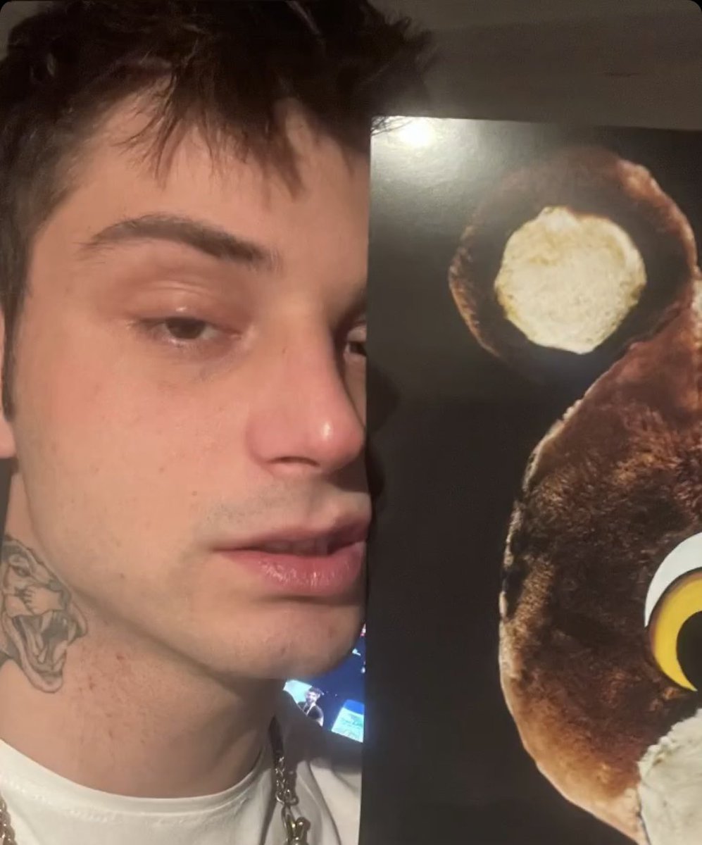 TommyDali_OFP's tweet photo. MA BUONGIORNO 🥲
#tommydali #amici22 https://t.co/sViTo9iRyU