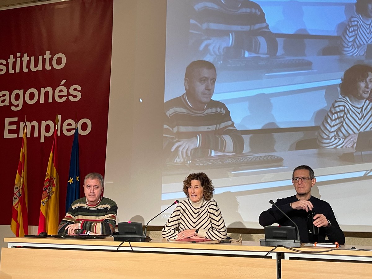 Inaempleo's tweet photo. 💯🆕🙋‍♂️Encuentro con las entidades de #Aragón que gestionan #programas de #PIMEI para presentarles novedades y cambios

🗣️Comienza el encuentro nuestra directora gerente @Eguindav 

📱Además en la red están conectadas las #entidades de #Huesca y #Teruel 

#intermediación https://t.co/2TBUROA1gb