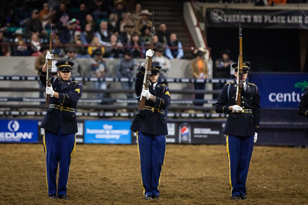 The USADT has made it back to Colorado! On Tuesday, January 17th, USADT performed at the National Western Stock Show in Denver, CO. The Stock Show featured a segment that spotlighted members of the United States Armed Forces. 📷 Photos by Capt. Alex Werden