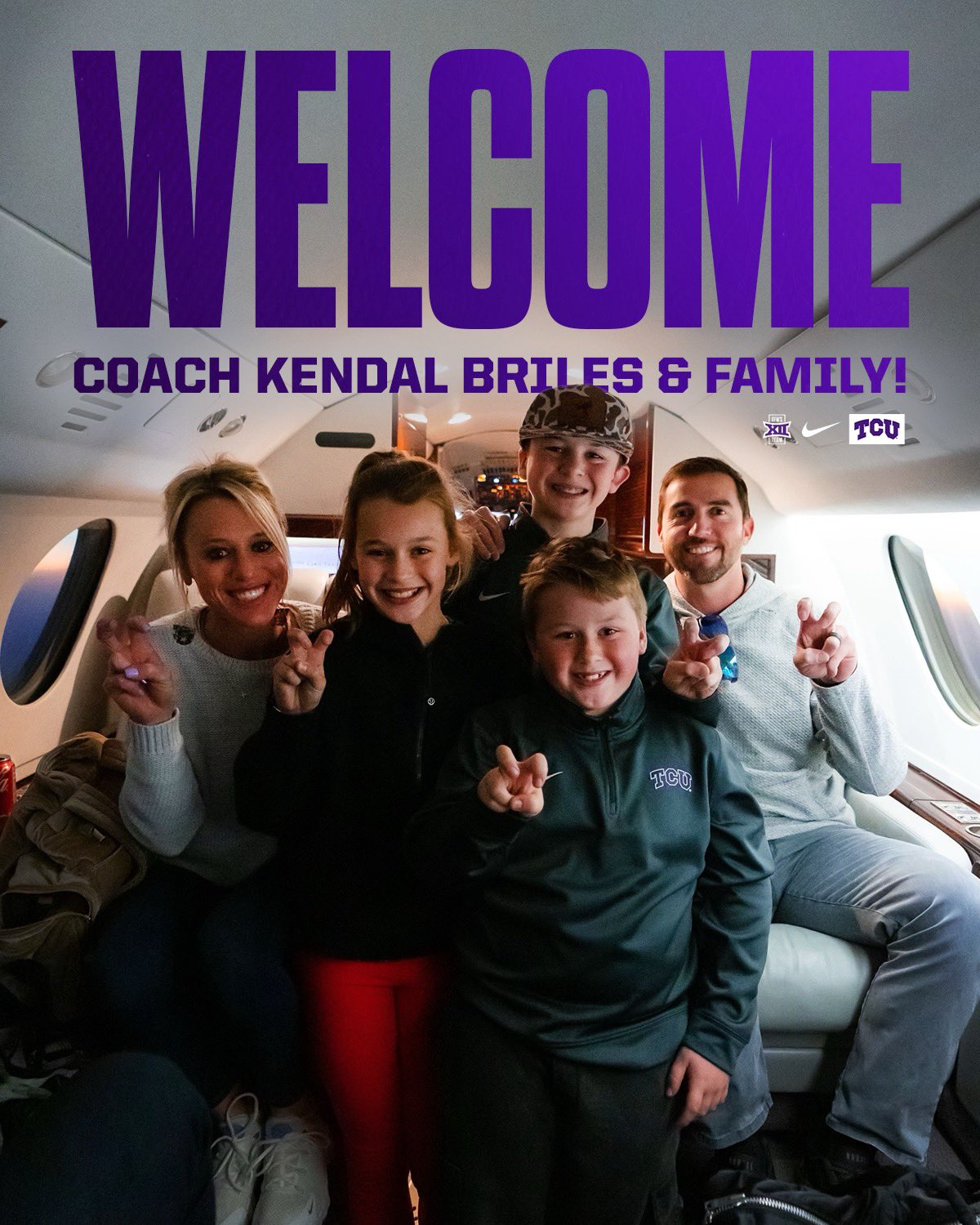 Fm6-jENaEAUyd5K?format=jpg&name=large