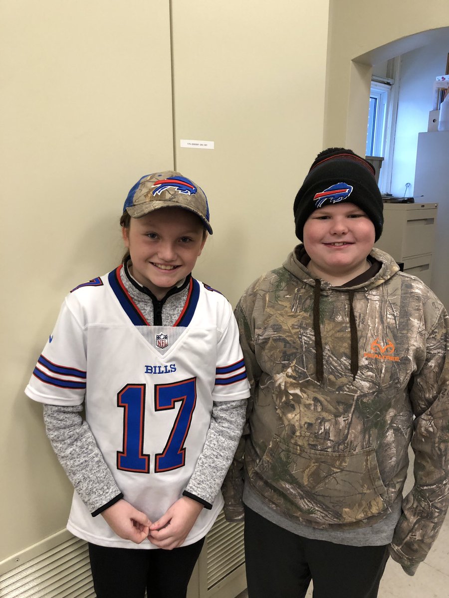 A few of our <a href="/walzad/">Walter Zadow P.S.</a> students getting ready for the <a href="/BuffaloBills/">Buffalo Bills</a> game this weekend. #GoBills