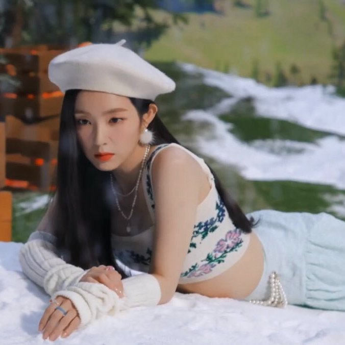 picsofirene's tweet photo. serving us the VISUAL https://t.co/ImwQAtCEY7