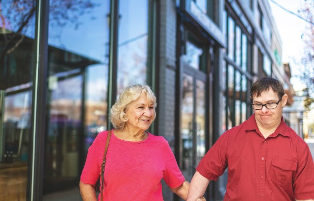 Iederin's tweet photo. Oproep aan lijsttrekkers om verkiezingen begrijpelijk te maken voor mensen met (lichte) verstandelijke beperking. Ook zij hebben het recht om zelf te kunnen stemmen.
https://t.co/nNvcCP2gaI

@ProDemos @LFBNederland @philadelphiaNL @ReinaerdeZorg @Zorgbelangincl @VGNbranche ASVZ https://t.co/WWrcDvbYOg