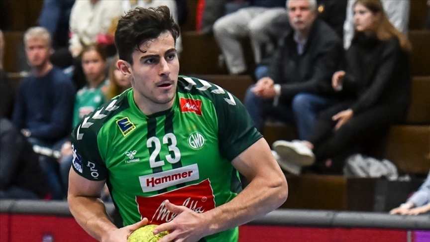 🇹🇷🤾‍♂️ Milli hentbolcu Doruk Pehlivan, Bundesliga'da yeniden kendini göstermek istiyor: 

💬 "Hedefim tekrardan Şampiyonlar Ligi'nde oynamak."
v.aa.com.tr/2792484