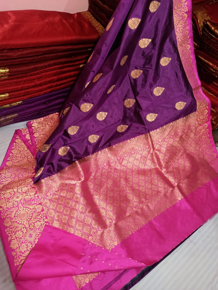 Bunkar_Haat's tweet image. Handloom pure katan Banarasi Silk sarees
#Handloomhaat
#virasat
#onlineshopping
#banarasisaree
#banglore
#MyHandloomMyPride