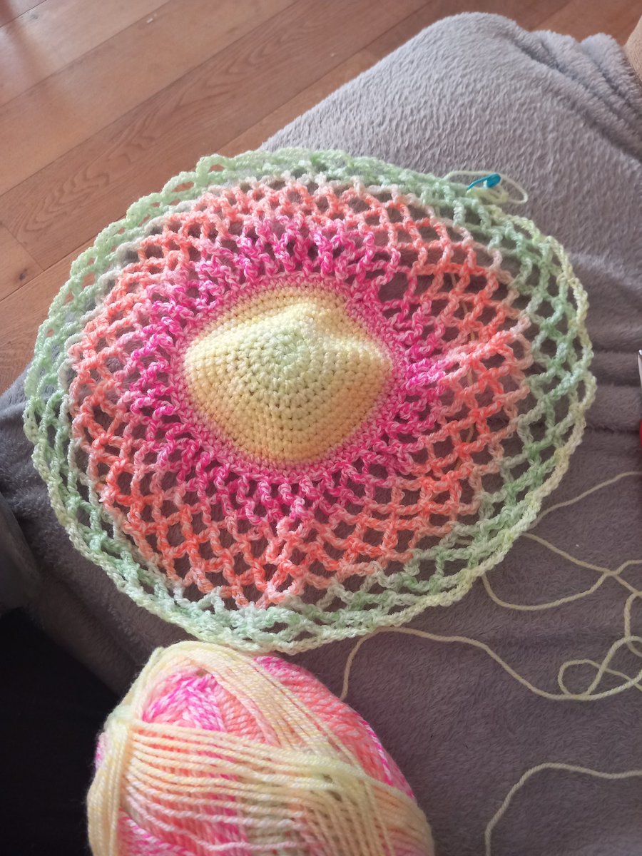#crochet 
#summer 
#beachbag 
My crochet beach bag getting there