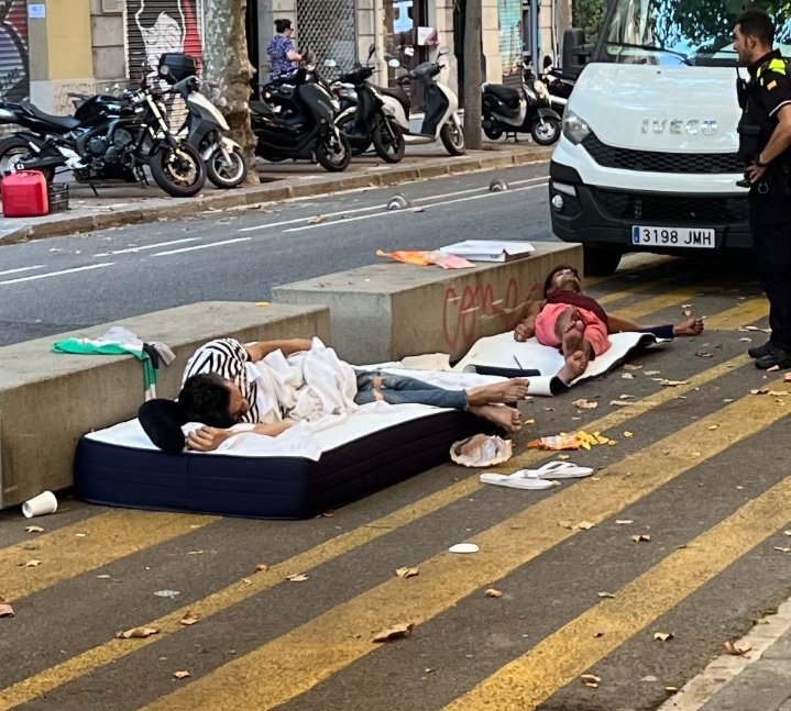 OnVasBarcelona's tweet photo. Ens encanten les superilles https://t.co/N5fnjJ9mCz