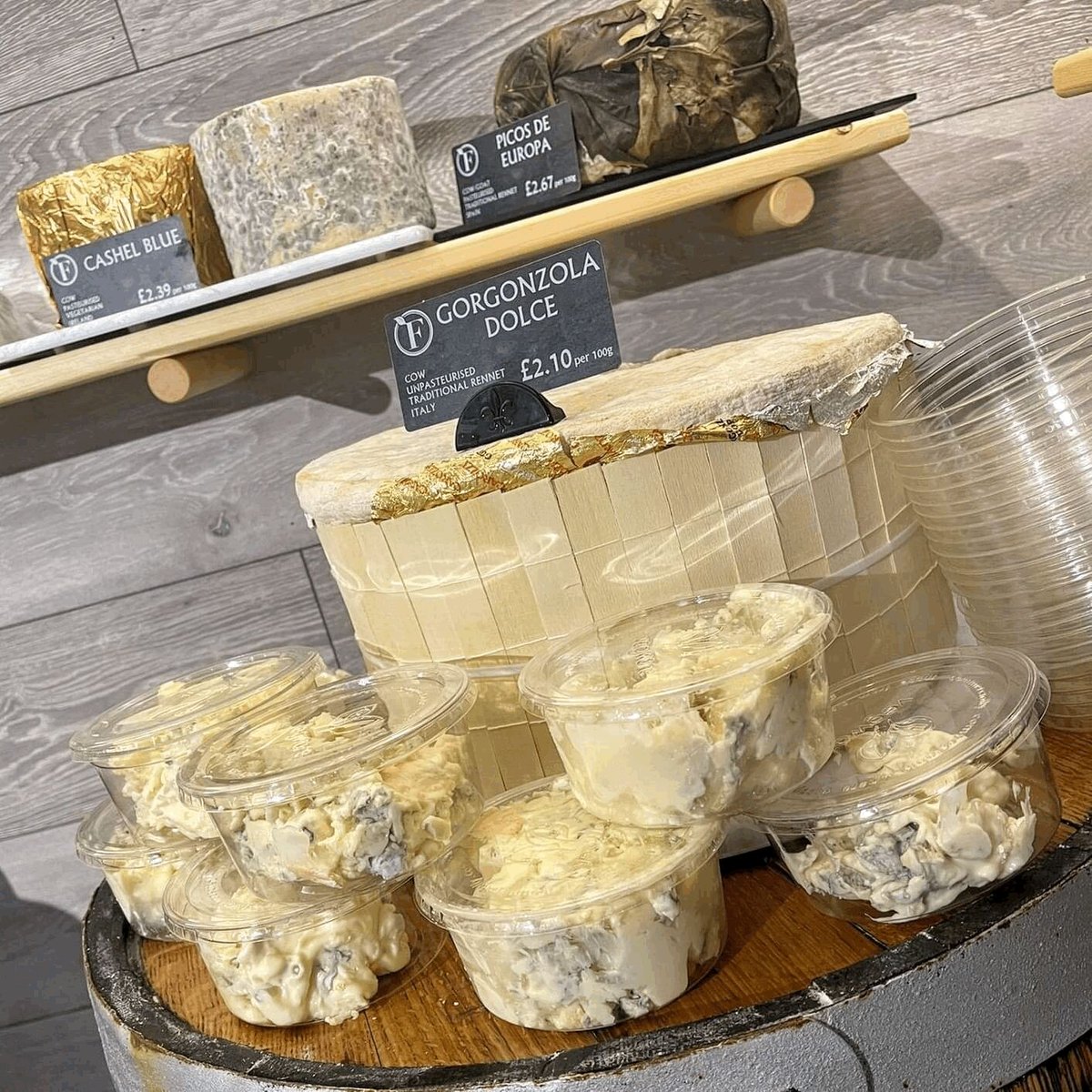 TheTouristTrail's tweet photo. 🧀 We're celebrating #NationalCheeseLoversDay by highlighting the #cheeseroom at 𝗙𝗿𝗶𝗱𝗮𝘆 𝗦𝘁𝗿𝗲𝗲𝘁 𝗙𝗮𝗿𝗺 𝗦𝗵𝗼𝗽! What are you waiting for? Give them a visit and slide that door to explore.
𝗟𝗲𝗮𝗿𝗻 𝗠𝗼𝗿𝗲
https://t.co/Wns86qvO2k
#cheese #suffolk #cheeselovers https://t.co/DyH9EZRuhp