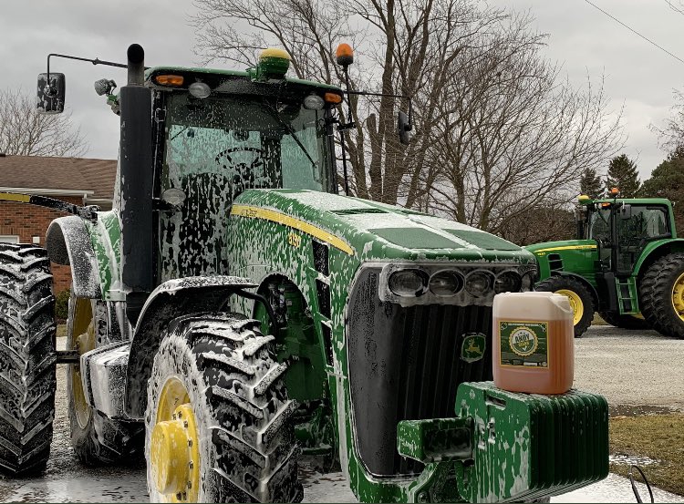 apasztor82's tweet photo. We’re more then just a soap company 👍✅

Photo credits 
Ella @milessmithfarms @drewlebedz https://t.co/3lUtY4kuKo
