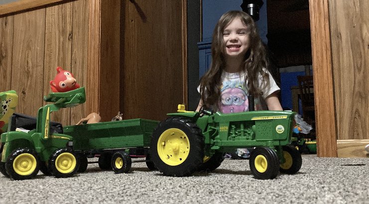 apasztor82's tweet photo. We’re more then just a soap company 👍✅

Photo credits 
Ella @milessmithfarms @drewlebedz https://t.co/3lUtY4kuKo