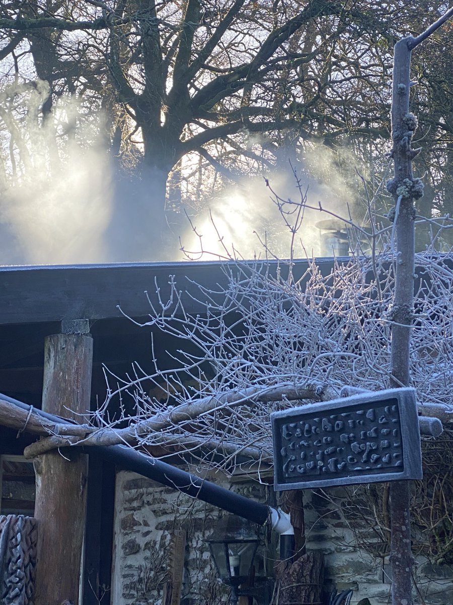 michael_fairfax's tweet photo. Winter scenes smoke rising from my studios wood burner https://t.co/xH0FMm102L