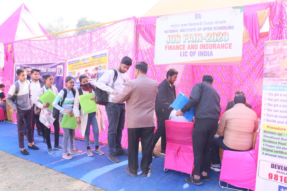 niostweet1's tweet photo. एनआईओएस अध्यक्ष @ProfSarojSharma ने आज #NIOS मुख्यालय, नोएडा में 'रोज़गार मेला-2023'का उद्घाटन किया ।१२ कंपनियों और लगभग ३०० शिक्षार्थियों ने भाग लिया।
सक्षम भारत, उन्नत भारत और आत्मनिर्भर भारत की ओर एक अनूठी पहल।
#niosjobfair
@PMOIndia @EduMinOfIndia @DselEduMinistry @PIBHRD https://t.co/ATnRkD3kku