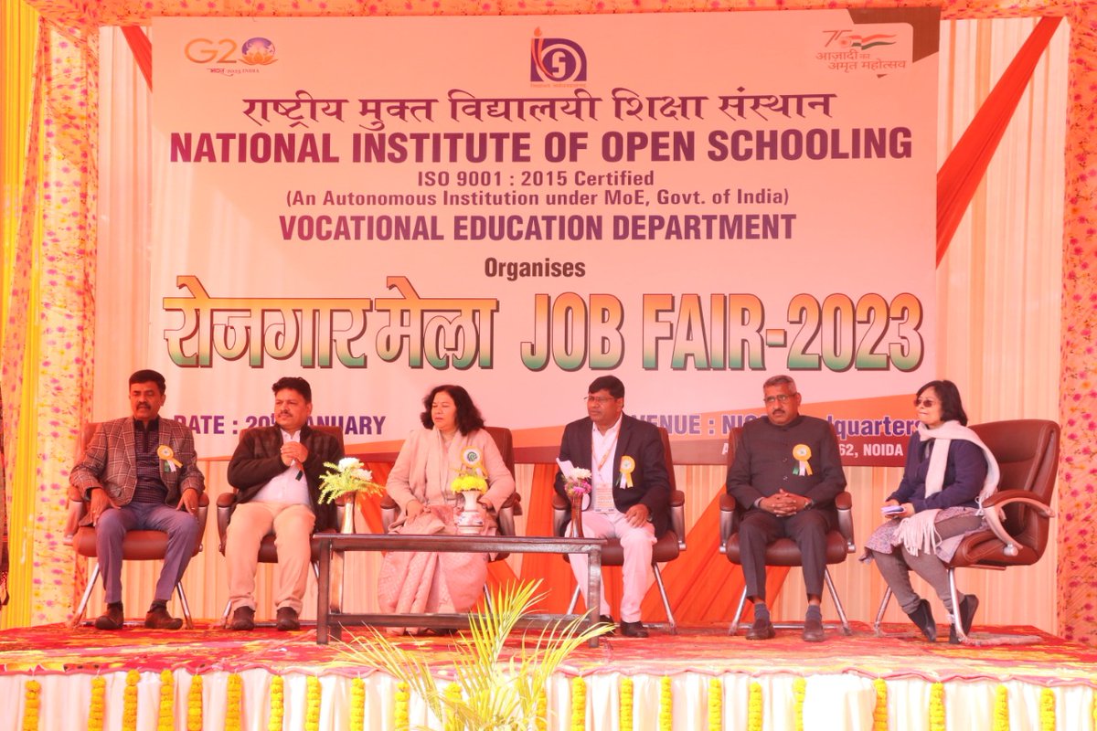niostweet1's tweet photo. एनआईओएस अध्यक्ष @ProfSarojSharma ने आज #NIOS मुख्यालय, नोएडा में 'रोज़गार मेला-2023'का उद्घाटन किया ।१२ कंपनियों और लगभग ३०० शिक्षार्थियों ने भाग लिया।
सक्षम भारत, उन्नत भारत और आत्मनिर्भर भारत की ओर एक अनूठी पहल।
#niosjobfair
@PMOIndia @EduMinOfIndia @DselEduMinistry @PIBHRD https://t.co/ATnRkD3kku