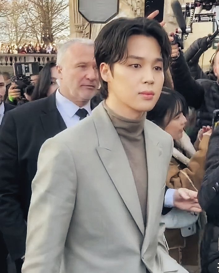 JAMJAMPICS's tweet photo. FASHION ICON PARK JIMIN https://t.co/h8BspVW1u1