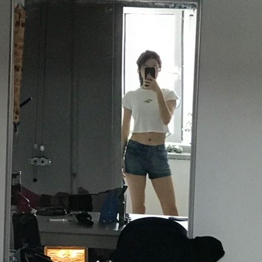 0825xiaoge's tweet photo. 分享学妹 https://t.co/ECiVSXrWcE