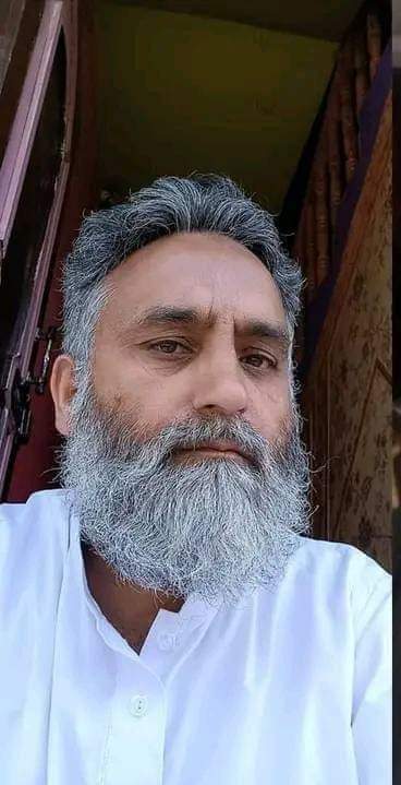 Jk_viewz's tweet photo. جموں کشمیر لبریشن فرنٹ کے سینئر رہنما اور شہید کشمیر محمد مقبول بٹ کے برادر اصغر ظہور بٹ کی بھارتی قابض افواج کے ہاتھوں گرفتاری اور ان پر PSA جیسا غیر انسانی، کالا قانون لگا کر جیل بھیجنے کی سخت مزمت کرتے ہیں۔
ظہور بٹ کا راستہ ہے ہمارا راستہ
#DownWithIndianStateOppression https://t.co/ERQaVSKlsj