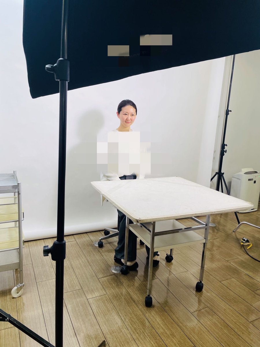 某高級美容美ボディーブランドの新商品撮影が、無事に終わりました。美女モデルもお疲れ様でした💐💐作品は楽しみですね♪
#バイリンガル 
#モデル 
#ソングアンドスマイル