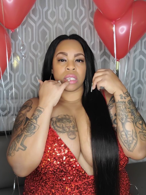 It's my M'Fxck!ng BIRTHDAY 🎂 🥳 🎉   $Iamalaysiamarie send me some 💰 for a drink on you man its been a<a href="/tag/plussizemodel"class="tags"><span>#plussizemodel</span></a><a href="/tag/loveyourbody"class="tags"><span>#loveyourbody</span></a><a href="/tag/chubby"class="tags"><span>#chubby</span></a><a href="/tag/plussize"class="tags"><span>#plussize</span></a>