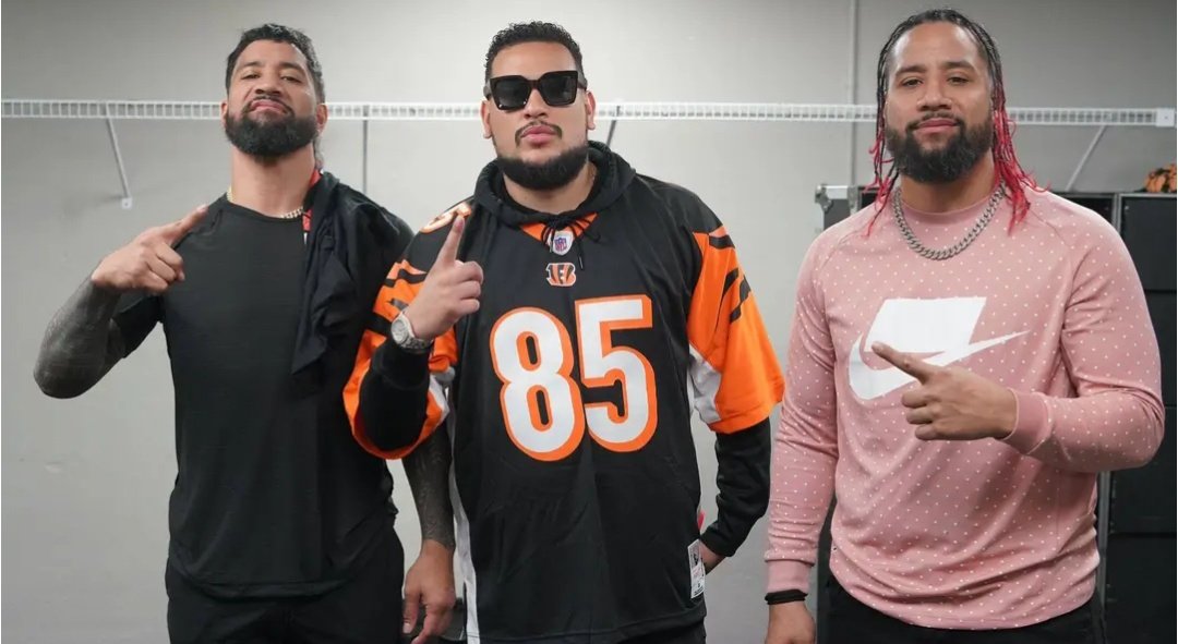 LearnmoreMaseko's tweet photo. TWIN'S TEACH @akaworldwide TO BEAT UP WOMEN'S 🥺 https://t.co/MmPGBOhXHG