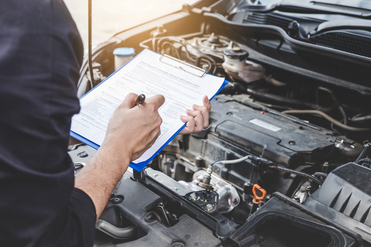 The average vehicle is comprised of 30,000 parts 😃

When is the last time your vehicle received the maintenance check it deserves? 🧐

Preventative maintenance is the best investment you can make in your vehicle