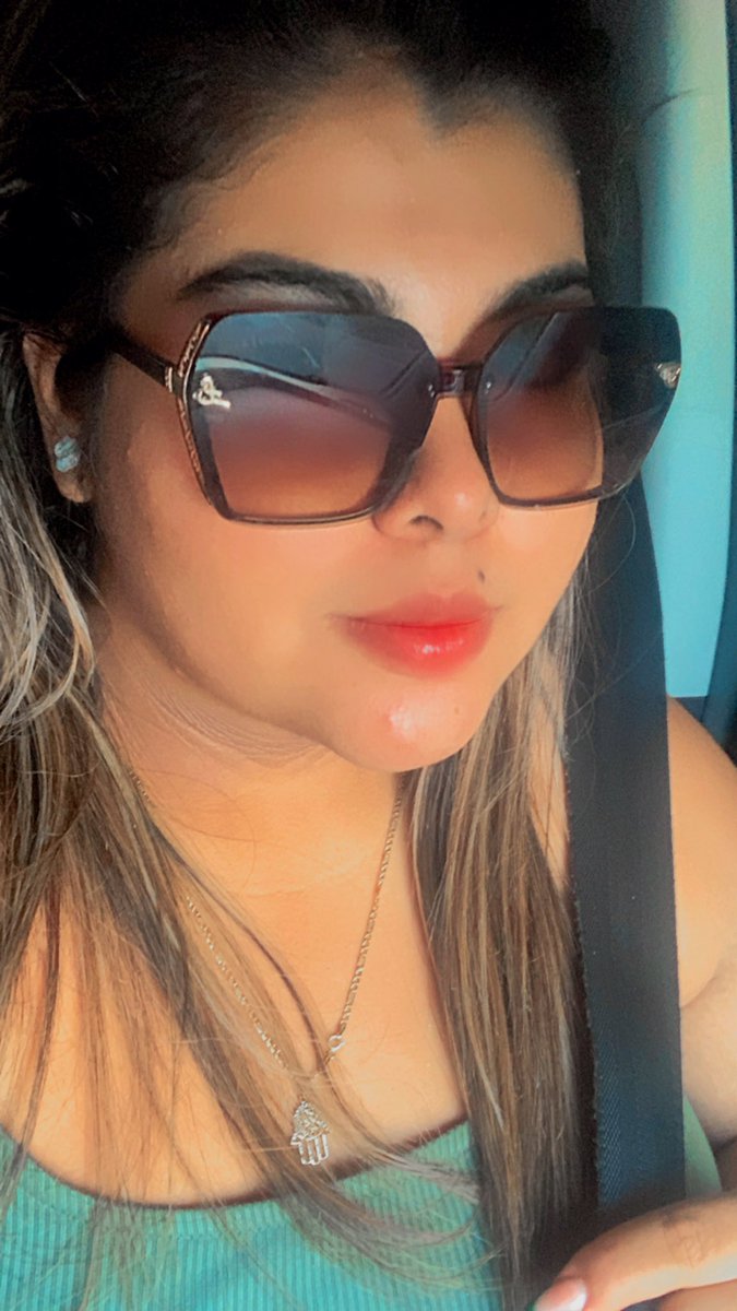 LikingDaniela's tweet photo. "Todo en exceso es malo, excepto las vacaciones". https://t.co/JV3vyuEmr4