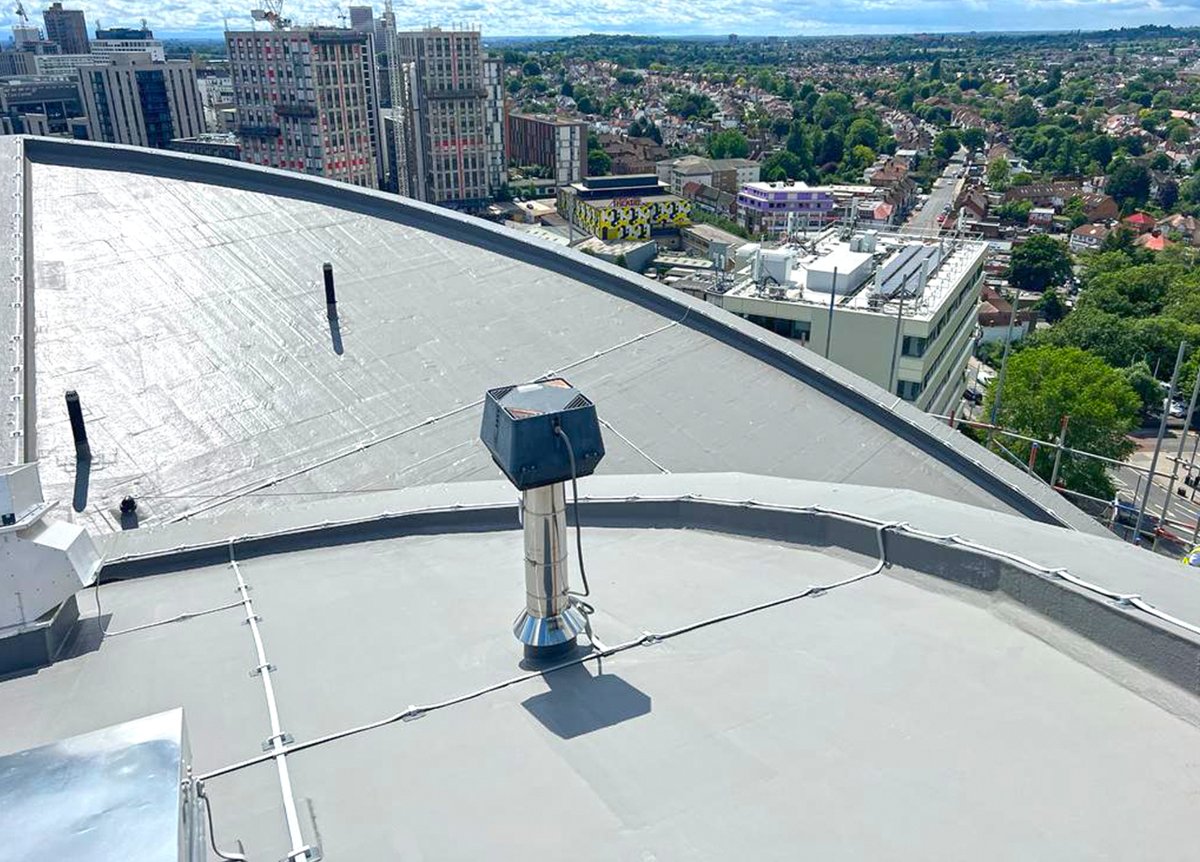 🚨 @LRWAssociation Awards Spotlight 🔦

Take a look at this stunning project, a finalist in the category of Liquid Roofing Project of the Year over 1000m2 at the @LRWAssociation Awards 2023.

#LRWAawards2023 #roofing #finalist #proud #waterproofing #flatroofing