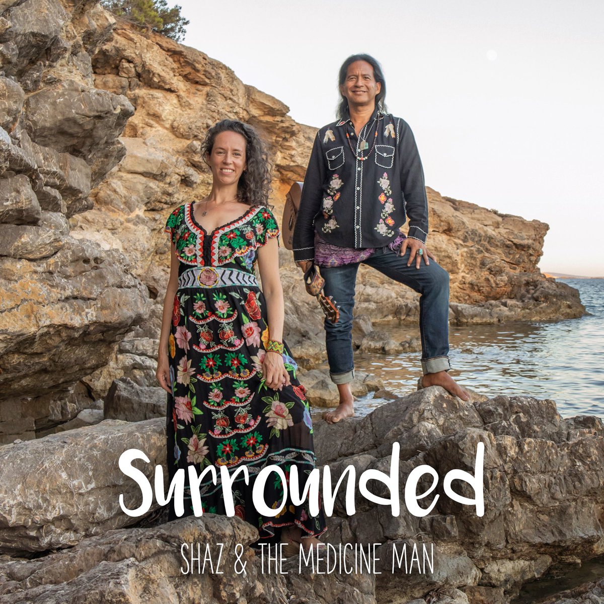So happy that Surrounded is out now on all platforms open.spotify.com/track/0EftwgU2… with this song our recording adventure started on Ibiza 
  #432Hz #Surrounded #Music #Indiesingersongwriter #SoulSurfingMusic #Newrelease #Taylorguitars #MedicineMusic #Spotify #ShazandtheMedicineMan