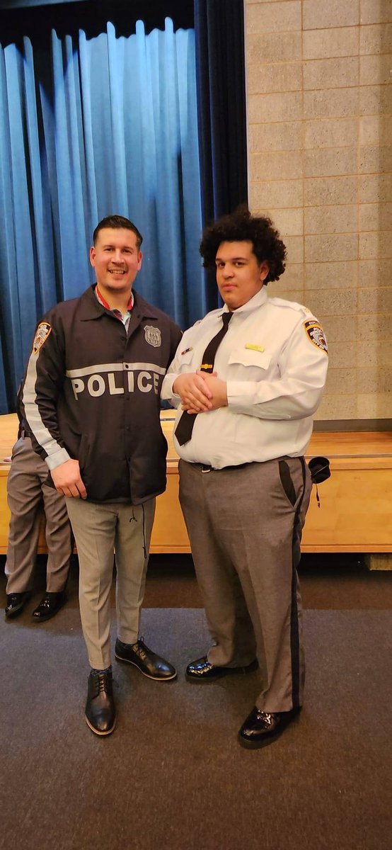 NYPDPSA4's tweet photo. Congratulations to 5 of our Explorers who were promoted yesterday at High School for Law Enforcement! 1 was promoted to Captain and the others were promoted to Sgt. They are our future leaders in our community, schools, and the world 🌎  #nypd4thekids #nypdexplorers https://t.co/g8WQeUz6Ac