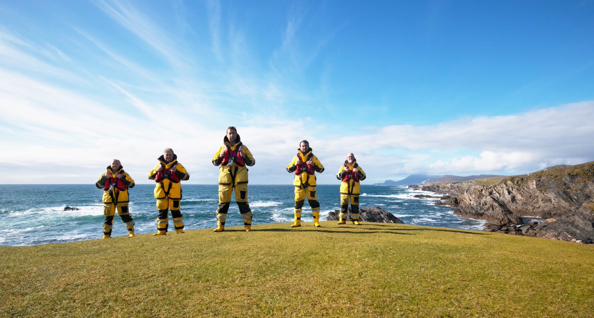 AchillRNLI's tweet photo. #PhotoFriday

A recent photo of some of our @AchillRNLI lifeboat crew pictured on the #AtlanticDrive in #AmazingAchill. Looking good from left to right are Declan Corrigan, Patrick McNamara, Dave Curtis, Terry Hogarth and Ivan Swarbrigg.

📸 Nigel Millard, @RNLI

#ProudOfOurCrowd https://t.co/HBAau6fsuY