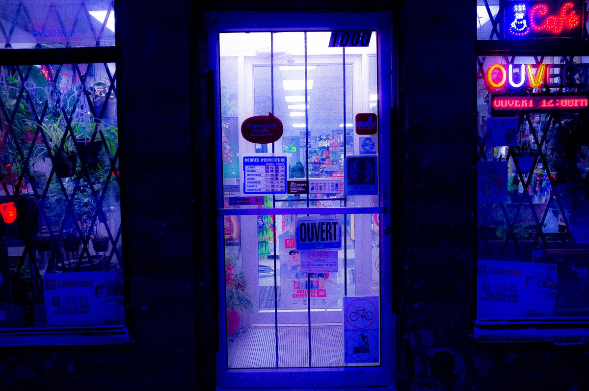 itake5core5's tweet photo. gm #photography lovers and #lightchasers!
INSIDE OUT RGB. #Montreal
@obscuradao @theRAWdao @QuantumNFT @NFTographic https://t.co/PCqa9IAYqG