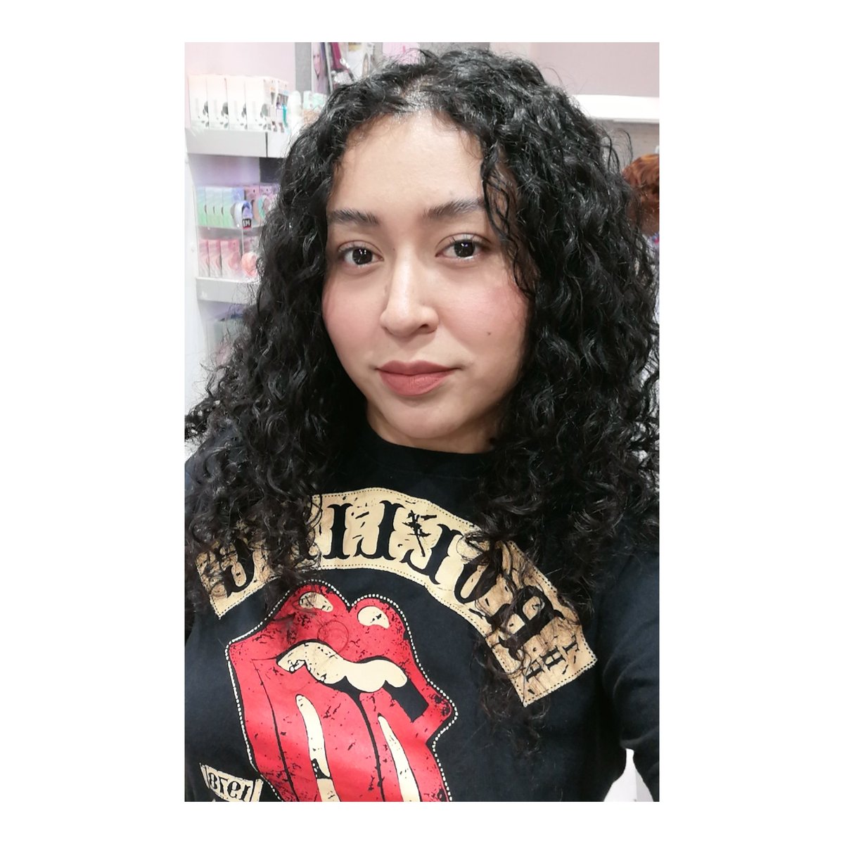 PSexysunflower's tweet photo. #NuevaFotoDePerfil https://t.co/TbpJdD0lQZ
