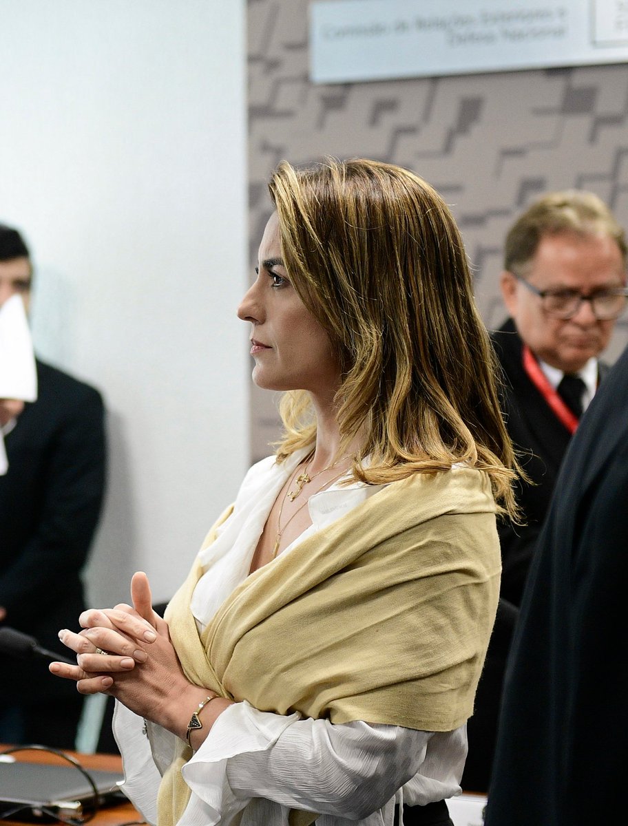 lrntebet's tweet photo. "Ain eu n votaria na Soraya pipipipopopo pq ela como senadora é pipipipopopo"

Vejo a Soraya trabalhando muito pelo estado dela, n venham dizer que ela é irrelevante na política só pq n chega até vc, alguns de seus feitos.
Não desmereça a Soraya por ela ser SIMPÁTICA. https://t.co/ATt9Aejvri