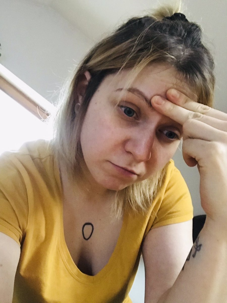 Когда убрала, все, что хотела убрать, но осознала, что даже не насладишься этой чистотой, потому что завтра идёшь на работу и все вернётся в прежнее состояние