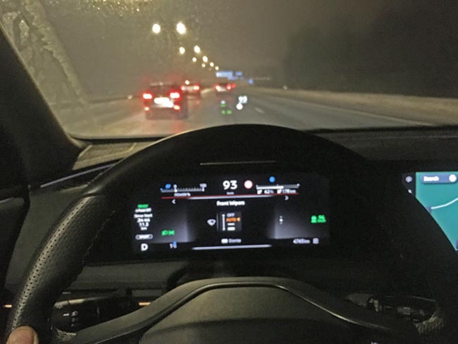 autonewslv's tweet photo. Katra septītā elektroauto nobraukums var būt viltots https://t.co/sAD8YlZGQT via @autonewslv https://t.co/nTvBqNepit