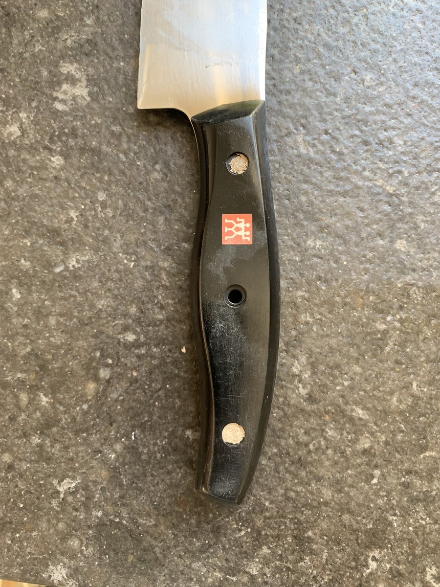 iaclements's tweet photo. @KitchenPassion is it normal for the rivets in your Knives to corrode and fall out? https://t.co/Q7TR1hQP7i