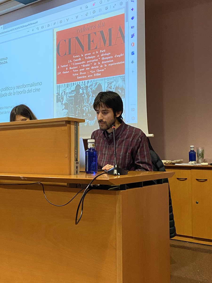 elquellegatarde's tweet photo. @pseudobulbo en su brillante comunicación en @AsetelTeoria @UMU @Transmedia_UGR #cine #teoria #formalismos #cine @ComparadasUGR https://t.co/5eCemol0bv