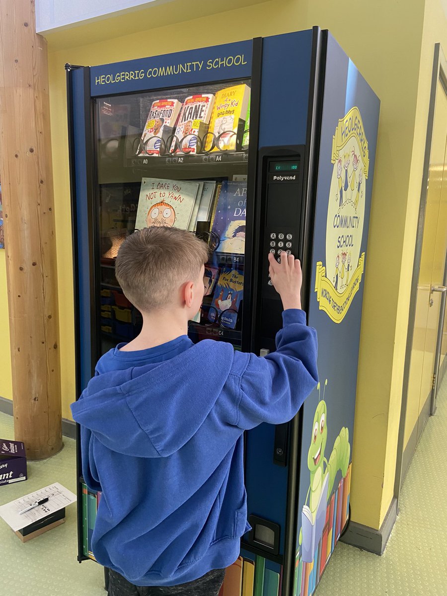 This weeks Star of the Week, Headteacher Award and Out of School Achievements. Jackson had our 100% attendance award. Well done all! ⭐️