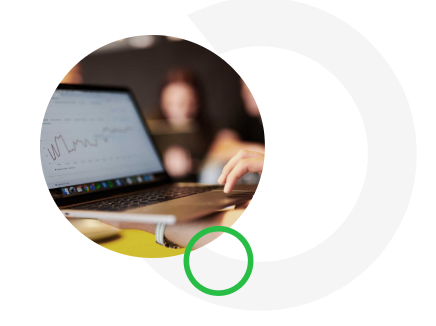 If you  want to be successful in the digital age  , you shouldn't just rely on classic offline advertising measures. Our everyday life is happening more and more online - we get information, shop online and book any services via the results in the search engines.