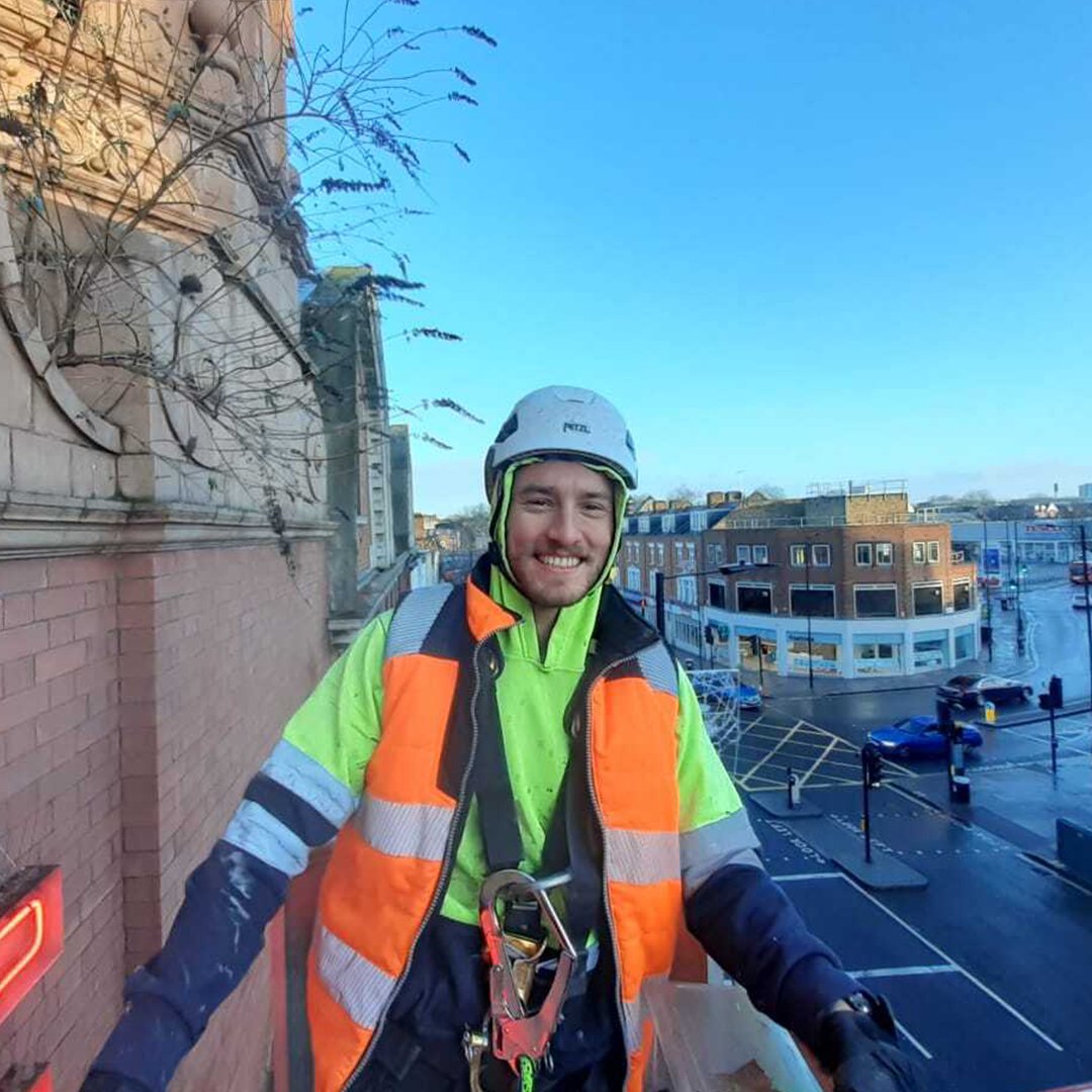 StoneServicesUK tweet media