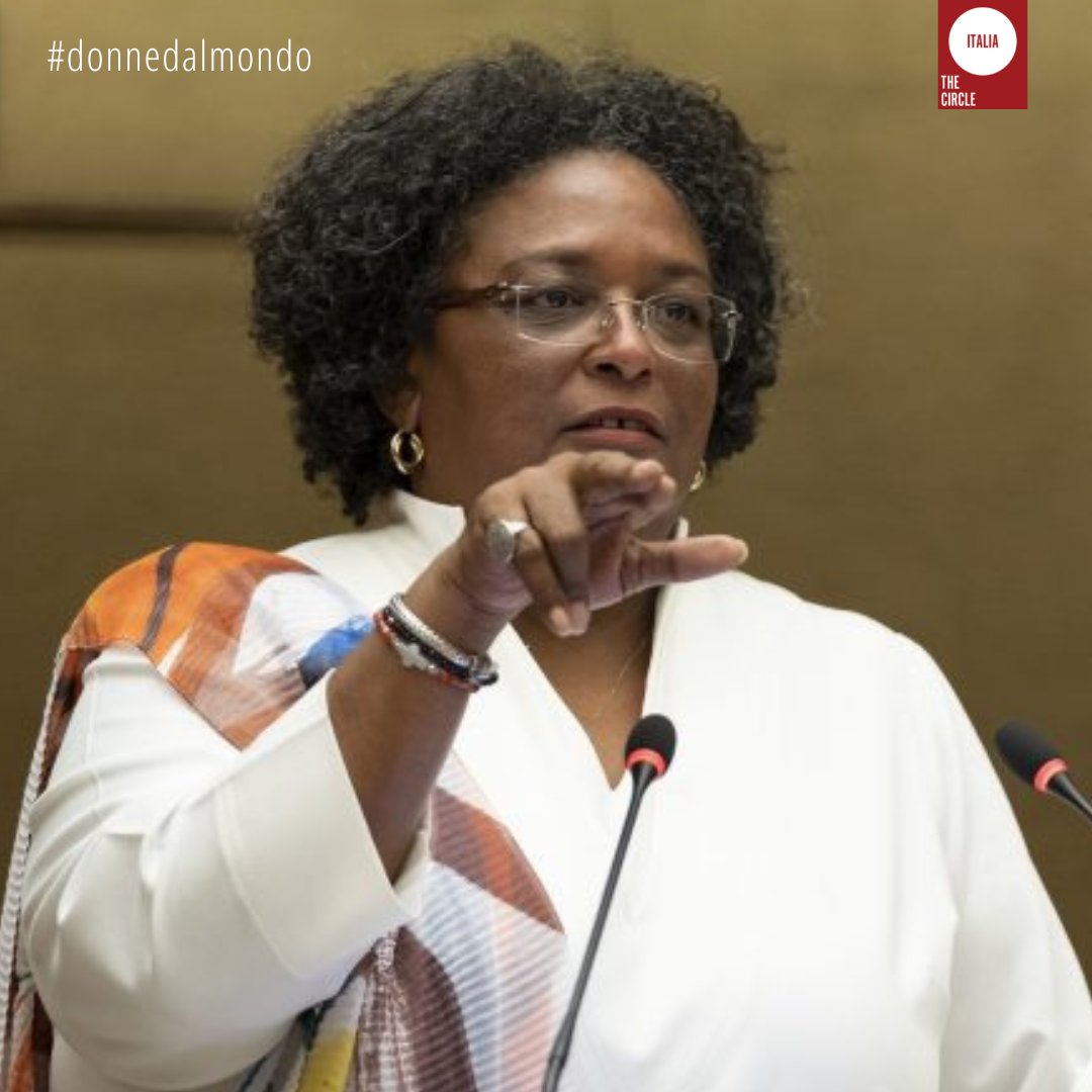 USA per i diritti e per l’ambiente🌱

📌Ketanji Brown Jackson, prima donna nera nella Corte Suprema
📌Erika Hilton, prima donna trans nera nel Congresso Nazionale del Brasile. 
📌Francia Elena Márquez Min, vicepresidente della Colombi
📌Mia Mottley, prima ministra delle Barbados