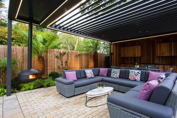 _LONDONSTONE's tweet photo. 🎙 Did you see our exciting news on pricing last week?

⚖️ We've dropped the price of our Indian riven natural stone for 2023, and most of our material prices have also not risen.

👀 Read more - 
https://t.co/peZXFVh7kF

📸 Image credits are in the blog.

#ThisIsLondonStone https://t.co/XA2Gf94Rel