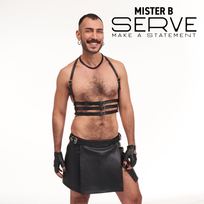 Turn it with a Legendary lewk. Mister B SERVE Harnesses. 

#serve #icon #legend #pose #iconic #legendary